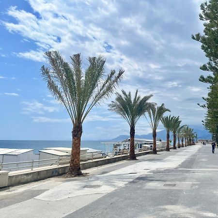 Casa Vacanza! A 50M Dal Mare! Bordighera Εξωτερικό φωτογραφία